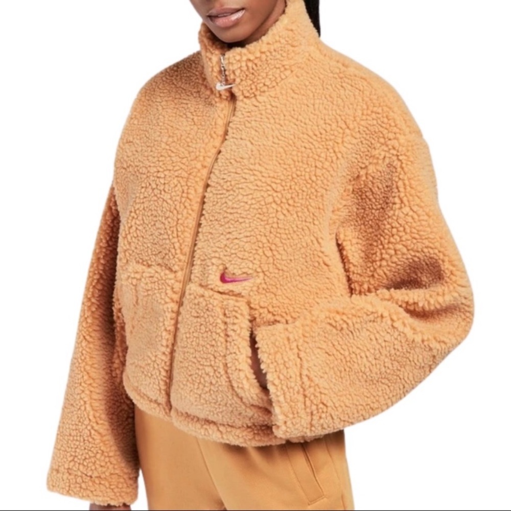 ⭐️HP NWT Nike Swoosh Oversized Teddy Sherpa Zip Up - Picture 2 of 16